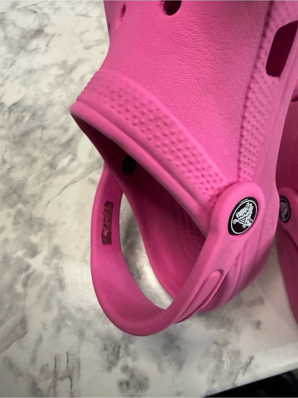 Crocs Kids Classic Pink Clogs/Sandals Size Junior 3